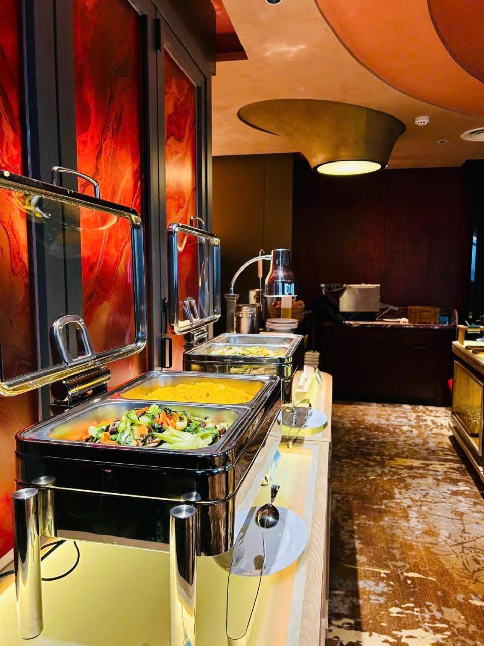 הו צ'י מין סיטי Kin Hotel Ly Tu Trong מראה חיצוני תמונה