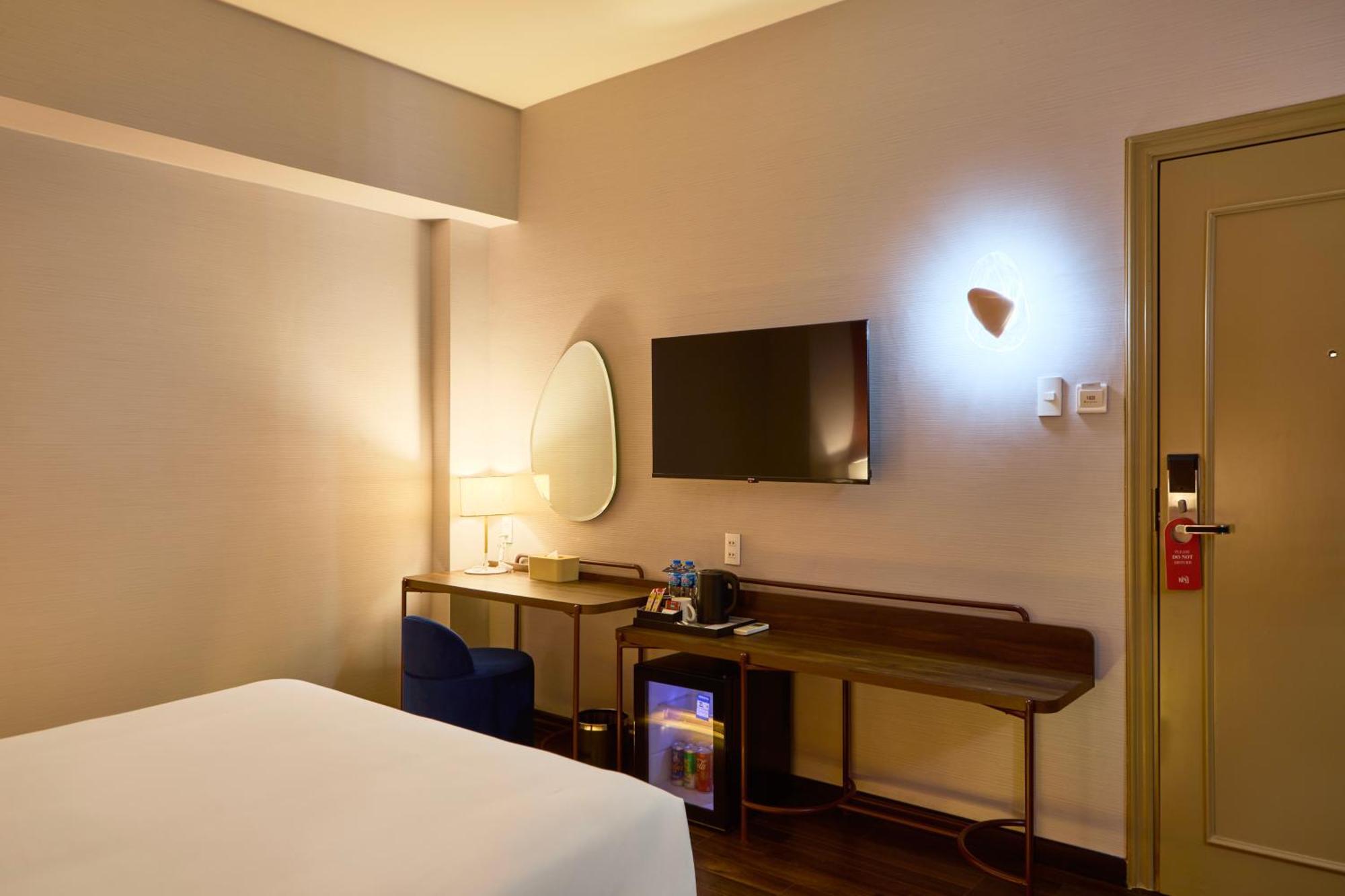 הו צ'י מין סיטי Kin Hotel Ly Tu Trong מראה חיצוני תמונה