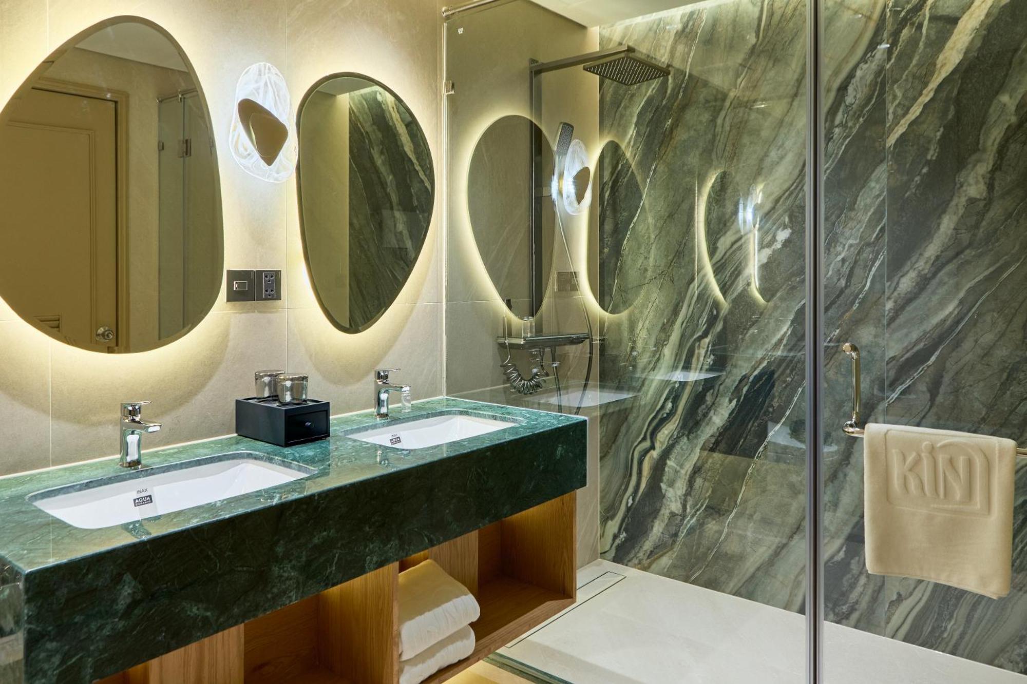 הו צ'י מין סיטי Kin Hotel Ly Tu Trong מראה חיצוני תמונה