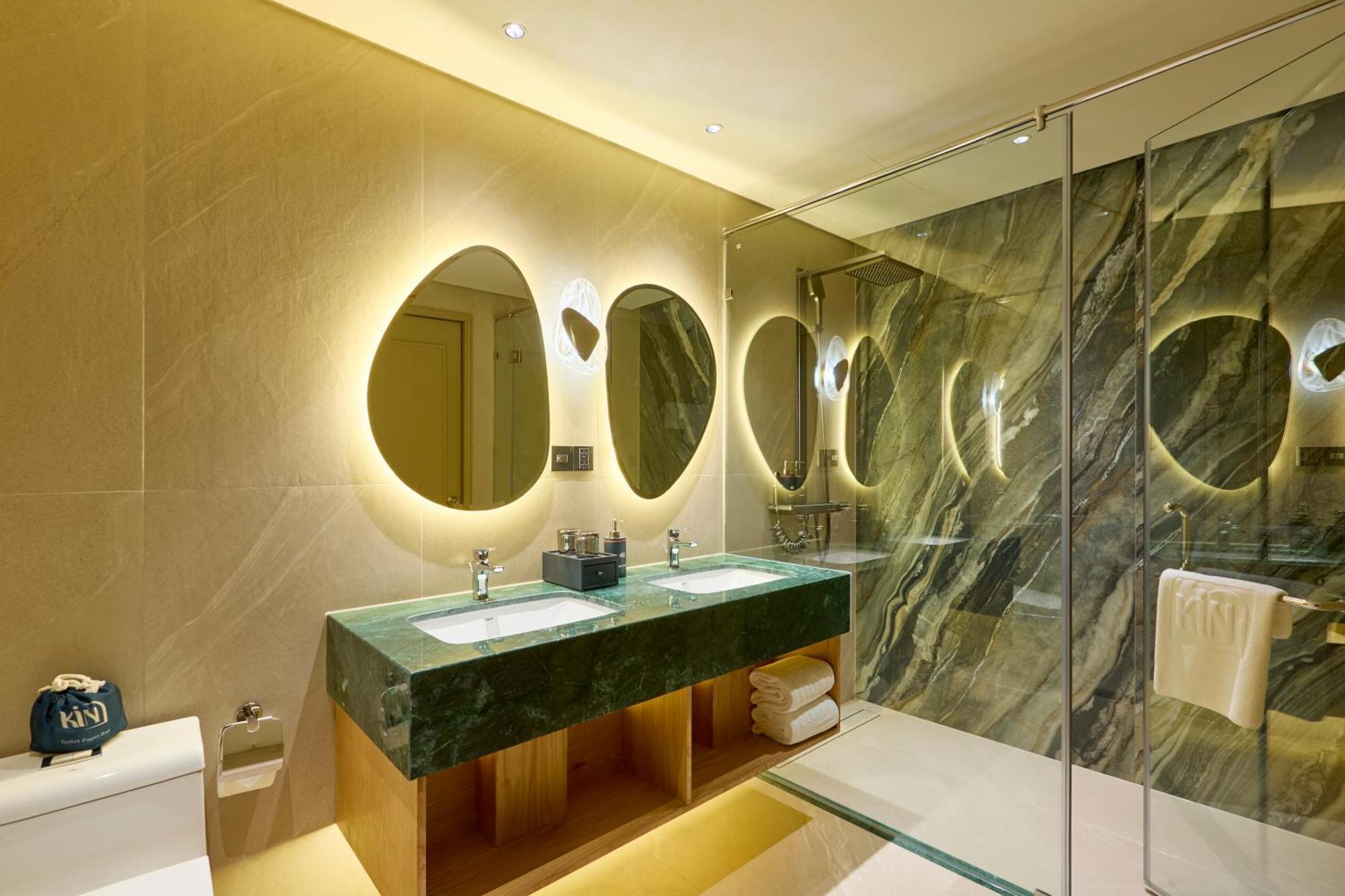 הו צ'י מין סיטי Kin Hotel Ly Tu Trong מראה חיצוני תמונה