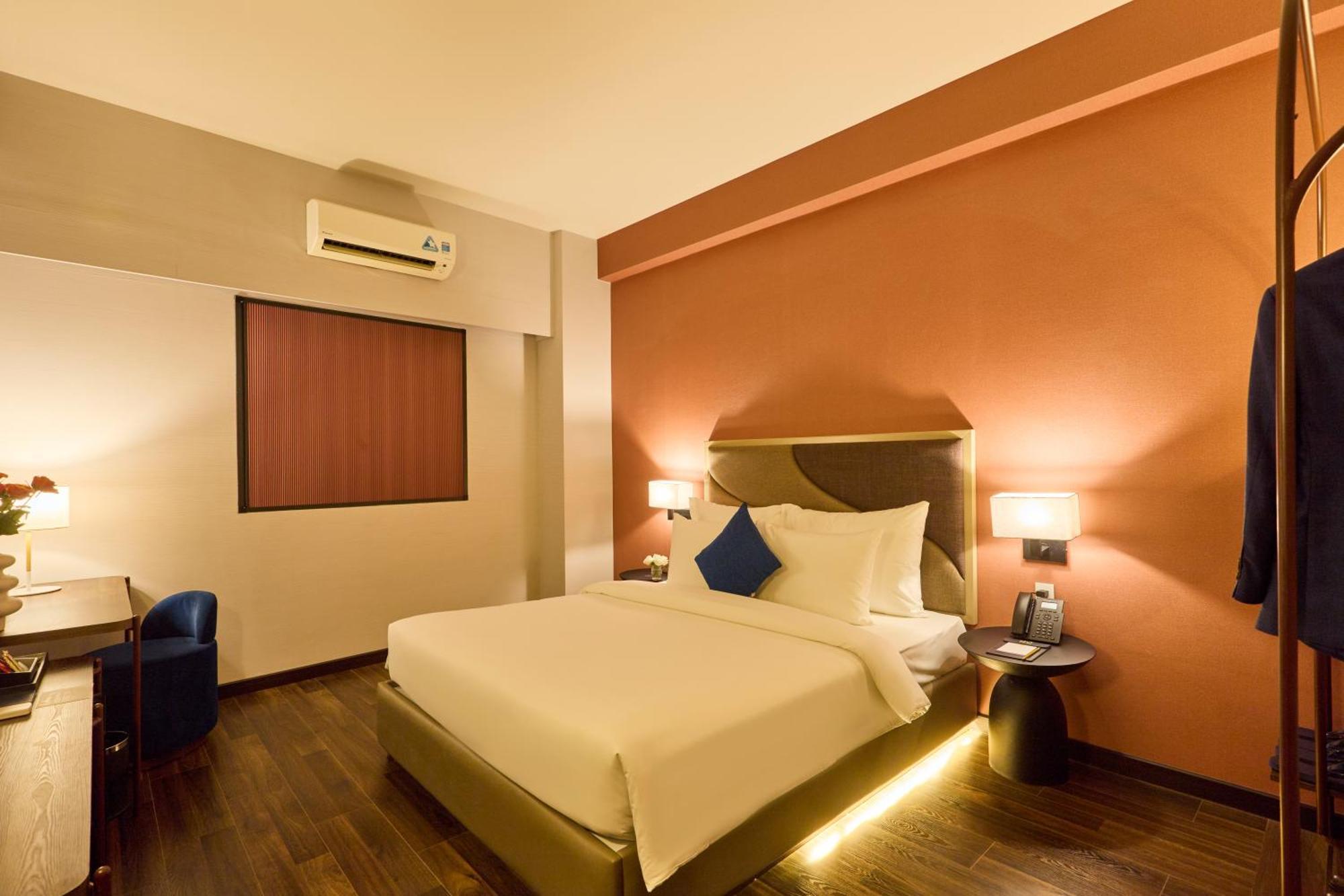 הו צ'י מין סיטי Kin Hotel Ly Tu Trong מראה חיצוני תמונה